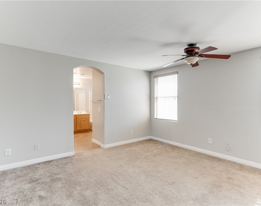 7981 Imperial Treasure Street - Photo Thumbnail 8