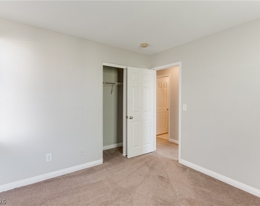 7981 Imperial Treasure Street - Photo Thumbnail 11