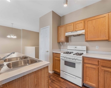 6170 E Sahara Avenue - Photo Thumbnail 14