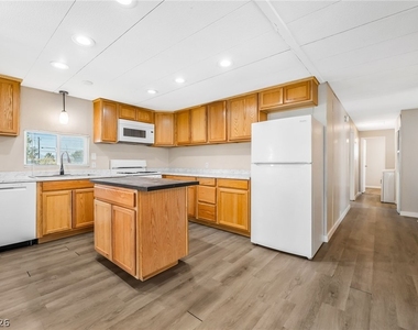 2847 Mammoth Court - Photo Thumbnail 5