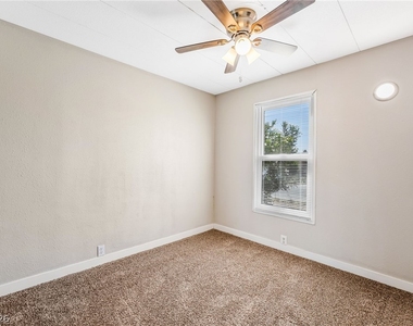 2847 Mammoth Court - Photo Thumbnail 16