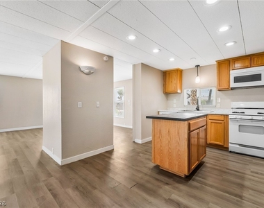 2847 Mammoth Court - Photo Thumbnail 4