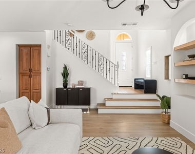 11248 Corsica Mist Avenue - Photo Thumbnail 12
