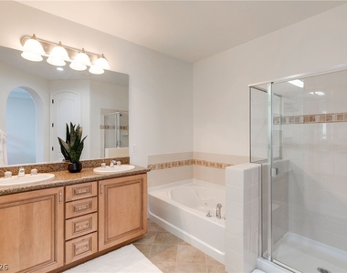 11248 Corsica Mist Avenue - Photo Thumbnail 17