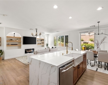 11248 Corsica Mist Avenue - Photo Thumbnail 7