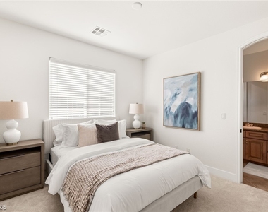 11248 Corsica Mist Avenue - Photo Thumbnail 19