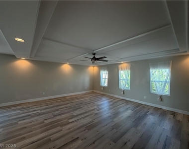 8542 Windsor Run Street - Photo Thumbnail 4