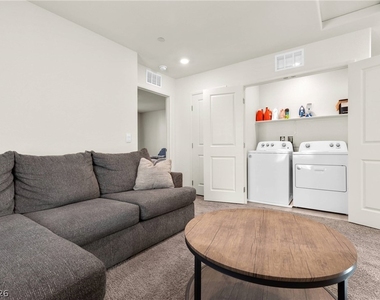 6136 Lily Garden Street - Photo Thumbnail 16