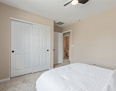 10212 Starlit Canyon Court - Photo Thumbnail 21
