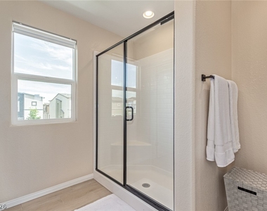 10212 Starlit Canyon Court - Photo Thumbnail 17