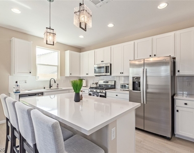 10212 Starlit Canyon Court - Photo Thumbnail 10