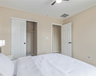 10212 Starlit Canyon Court - Photo Thumbnail 24