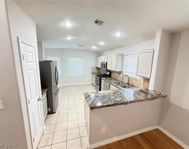 3109 Morning Whisper Drive - Photo Thumbnail 7