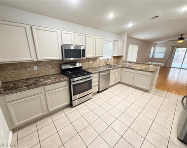 3109 Morning Whisper Drive - Photo Thumbnail 3