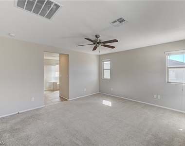 10679 Country Knoll Way - Photo Thumbnail 31