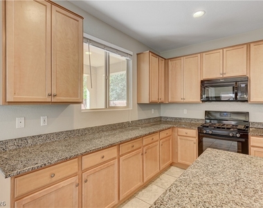 10679 Country Knoll Way - Photo Thumbnail 19
