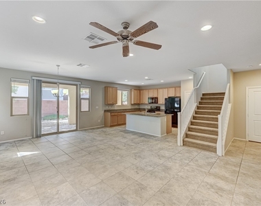 10679 Country Knoll Way - Photo Thumbnail 6