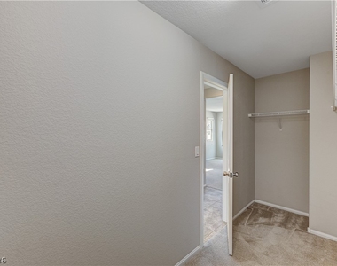 10679 Country Knoll Way - Photo Thumbnail 36