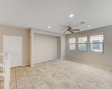 10679 Country Knoll Way - Photo Thumbnail 8