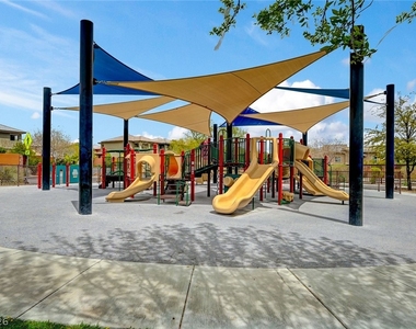 10679 Country Knoll Way - Photo Thumbnail 43