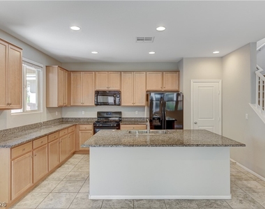 10679 Country Knoll Way - Photo Thumbnail 13