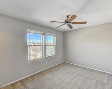 10679 Country Knoll Way - Photo Thumbnail 41