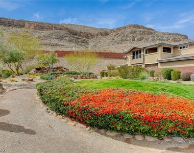 10679 Country Knoll Way - Photo Thumbnail 52