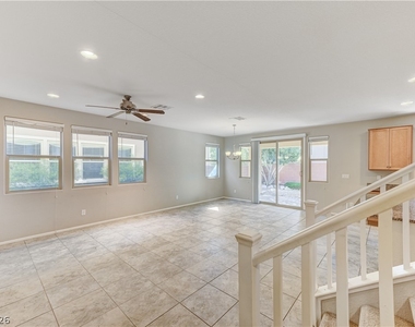 10679 Country Knoll Way - Photo Thumbnail 5