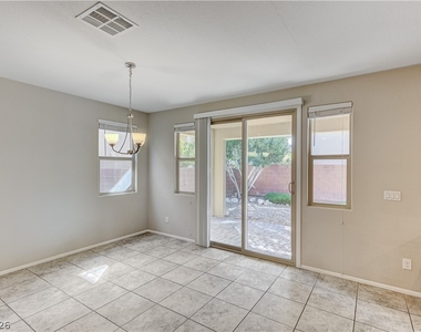 10679 Country Knoll Way - Photo Thumbnail 9