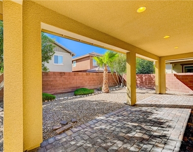 10679 Country Knoll Way - Photo Thumbnail 21