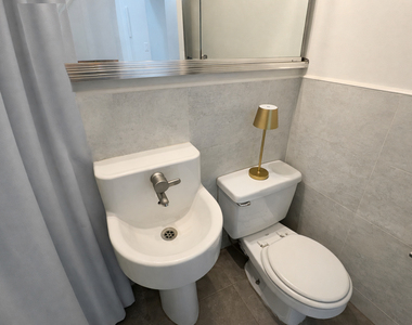 220 East 87th Street - Photo Thumbnail 2