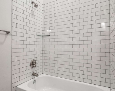 13 Greenville Street - Photo Thumbnail 12