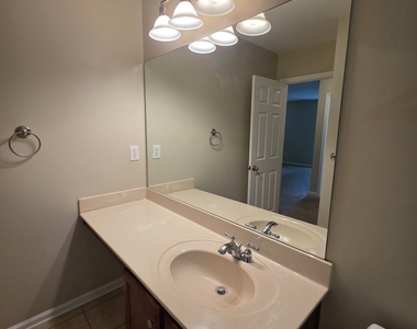 46 Brookview Dr - Photo Thumbnail 20
