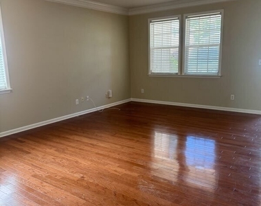 46 Brookview Dr - Photo Thumbnail 12