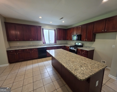 46 Brookview Dr - Photo Thumbnail 5