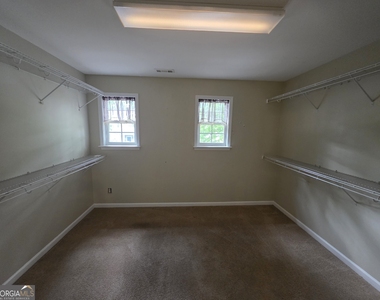 46 Brookview Dr - Photo Thumbnail 26