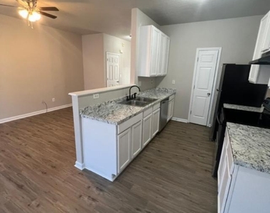 7092 Brookview Way - Photo Thumbnail 4