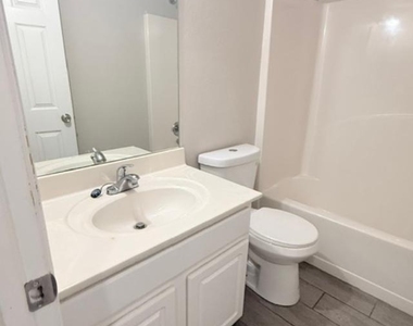 7092 Brookview Way - Photo Thumbnail 7