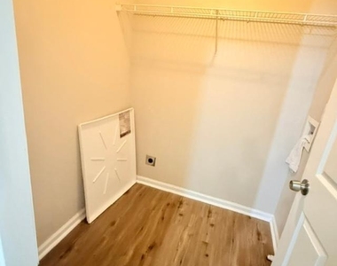 7092 Brookview Way - Photo Thumbnail 12
