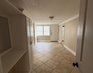 1011 Peek Street Nw - Photo Thumbnail 8