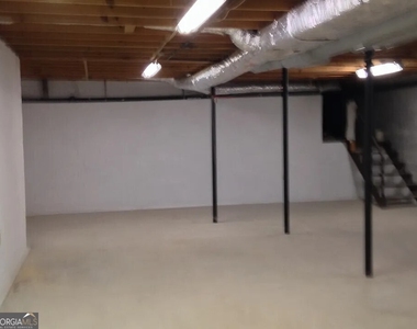 145 Redwood Circle - Photo Thumbnail 27