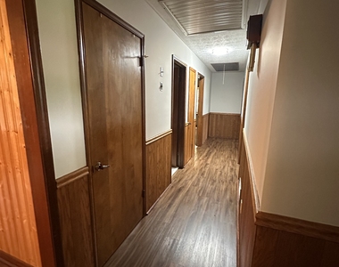 145 Redwood Circle - Photo Thumbnail 12
