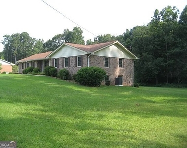 145 Redwood Circle - Photo Thumbnail 1