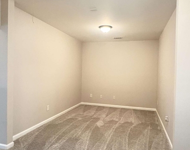 2060 Ellison Way Nw - Photo Thumbnail 8