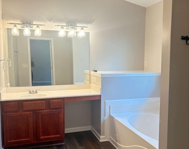 2060 Ellison Way Nw - Photo Thumbnail 12