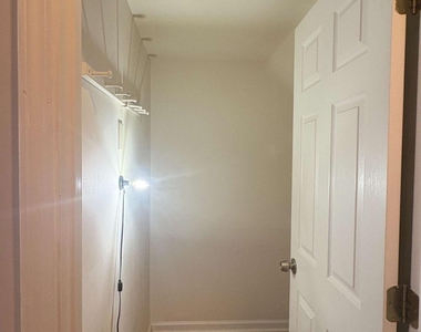 2060 Ellison Way Nw - Photo Thumbnail 3