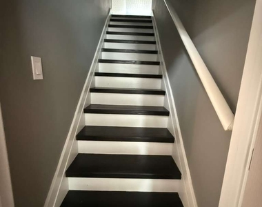 907 Keldron Court - Photo Thumbnail 13