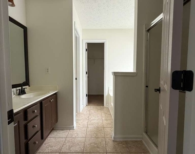 907 Keldron Court - Photo Thumbnail 8