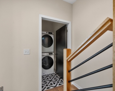 454 Calhoun Street Nw - Photo Thumbnail 4