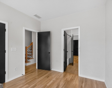 454 Calhoun Street Nw - Photo Thumbnail 9